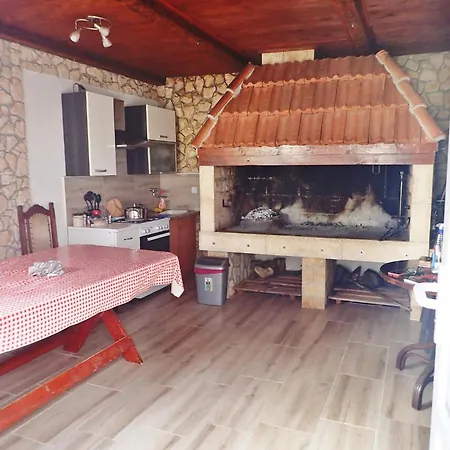 With Hot Tub Maslenica, Novigrad - 25462 Apartamento